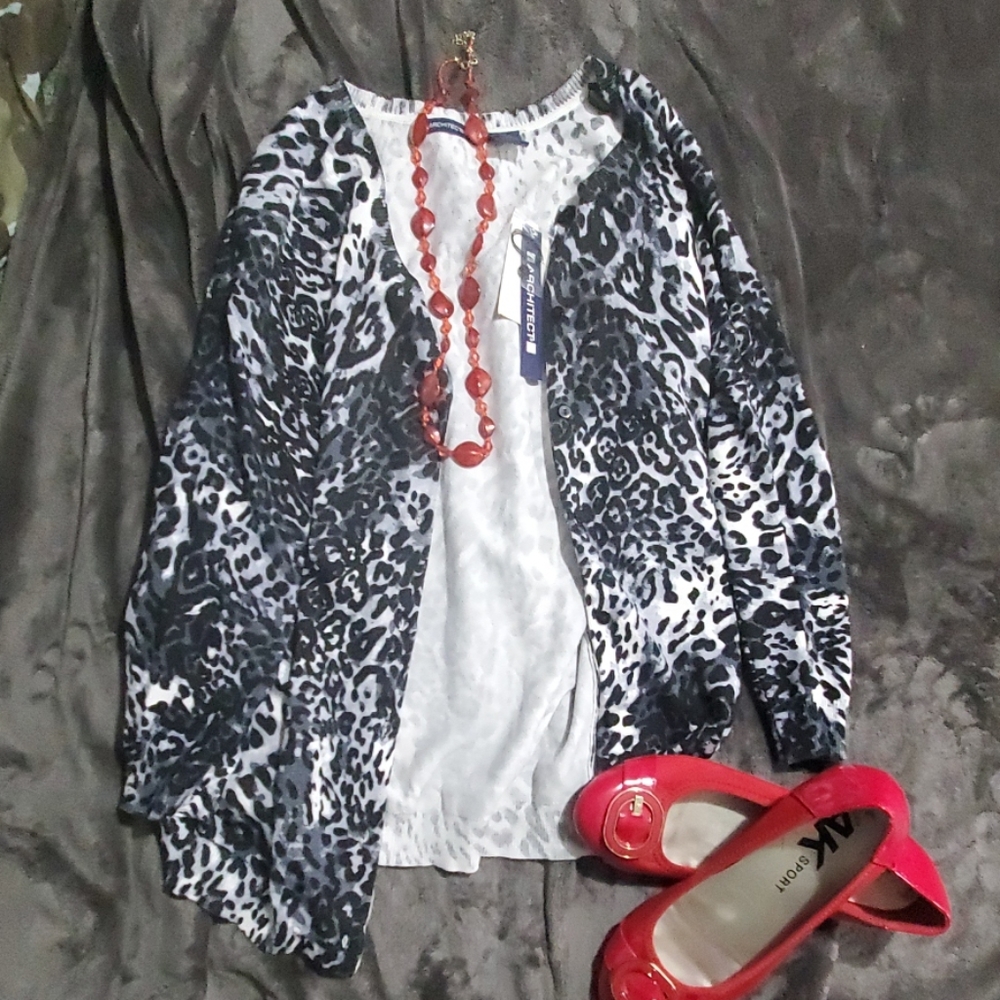 SOFT cheeta print cardigan